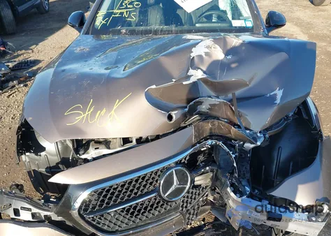 2024 Mercedes-Benz E 350 z USA, uszkodzony, nr VIN W1KLF4HB0RA040925